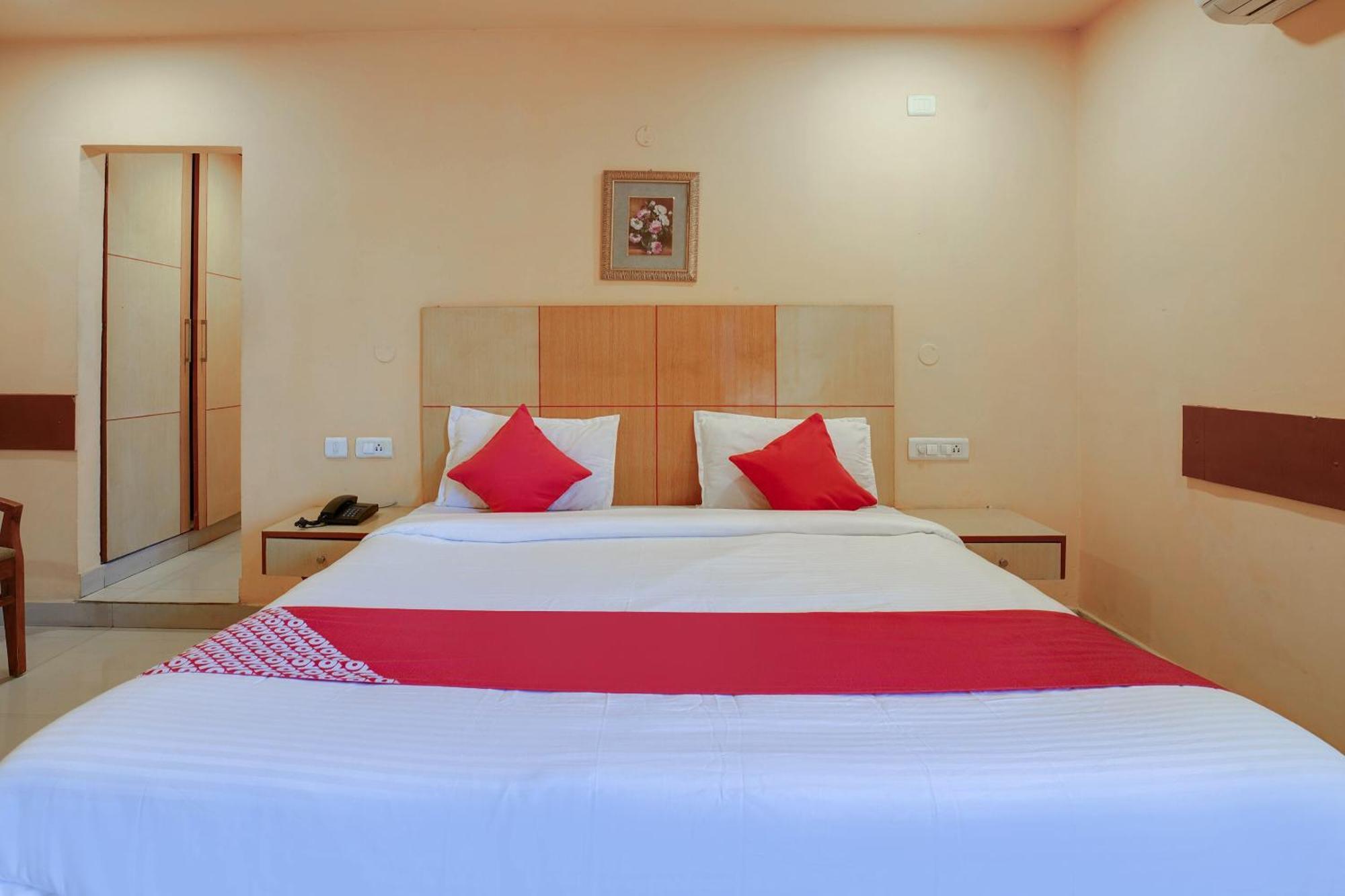 Hotel O Shanta Residency Lodge Sururnagar Ngoại thất bức ảnh
