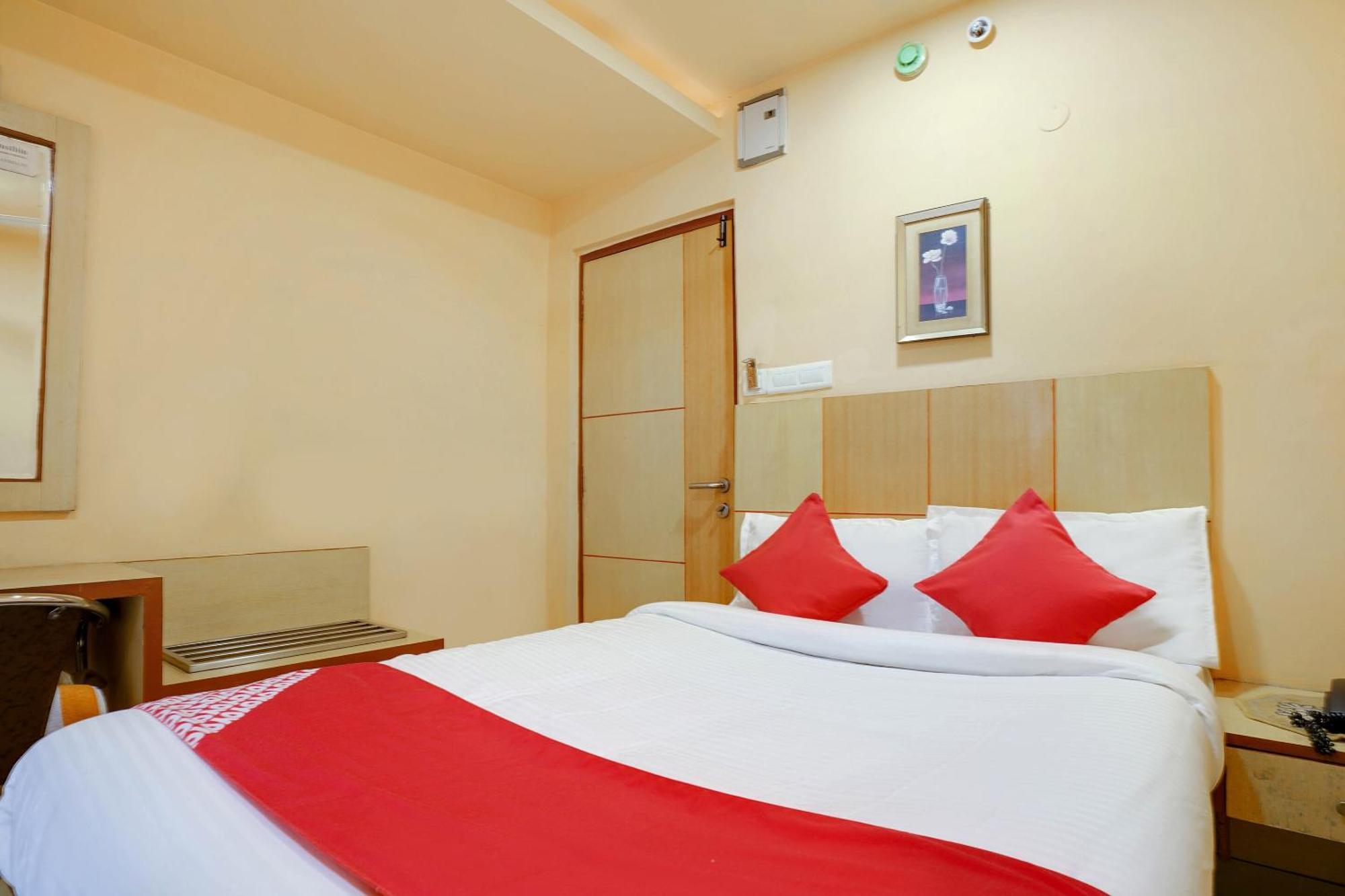 Hotel O Shanta Residency Lodge Sururnagar Ngoại thất bức ảnh