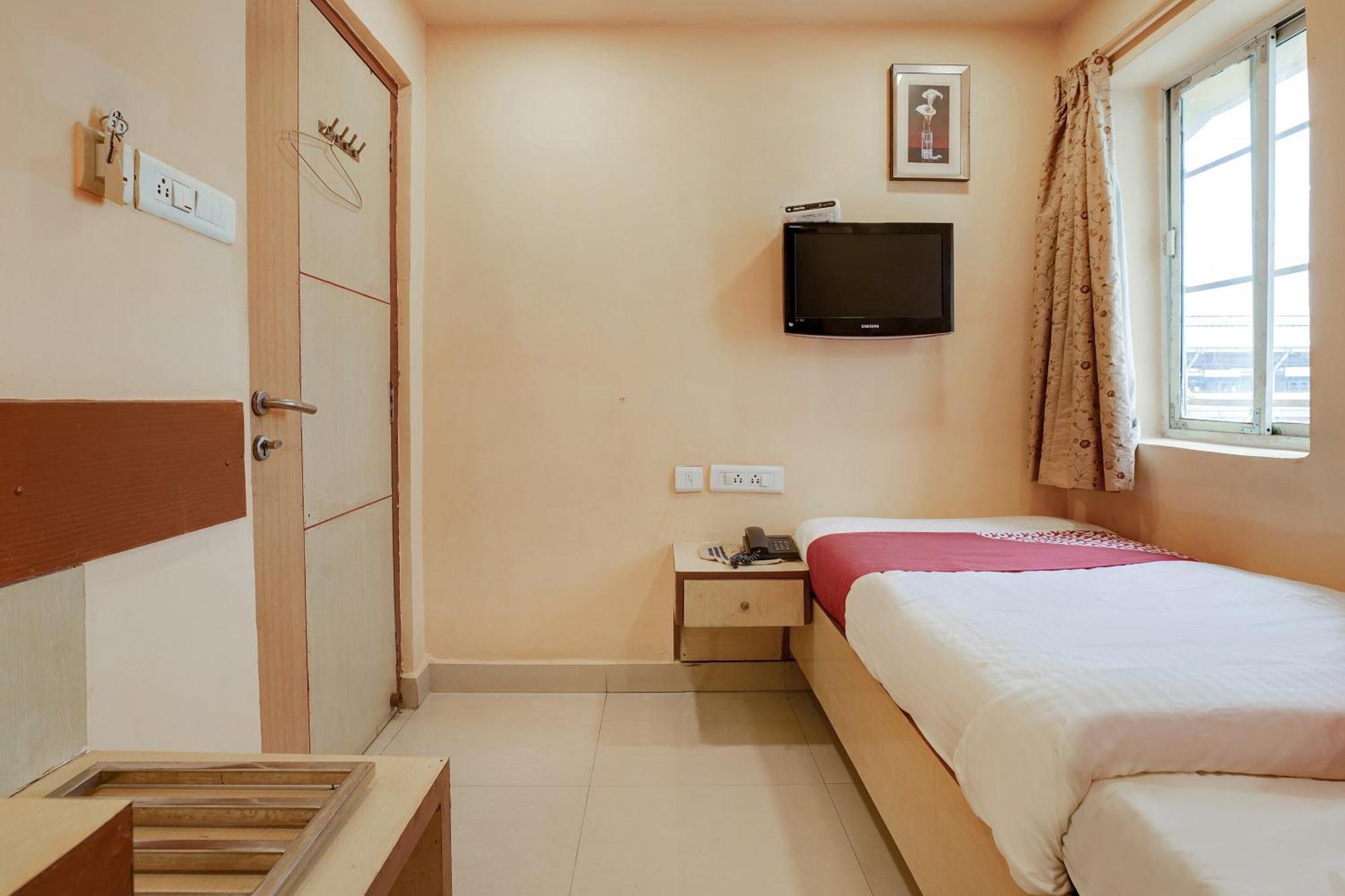 Hotel O Shanta Residency Lodge Sururnagar Ngoại thất bức ảnh